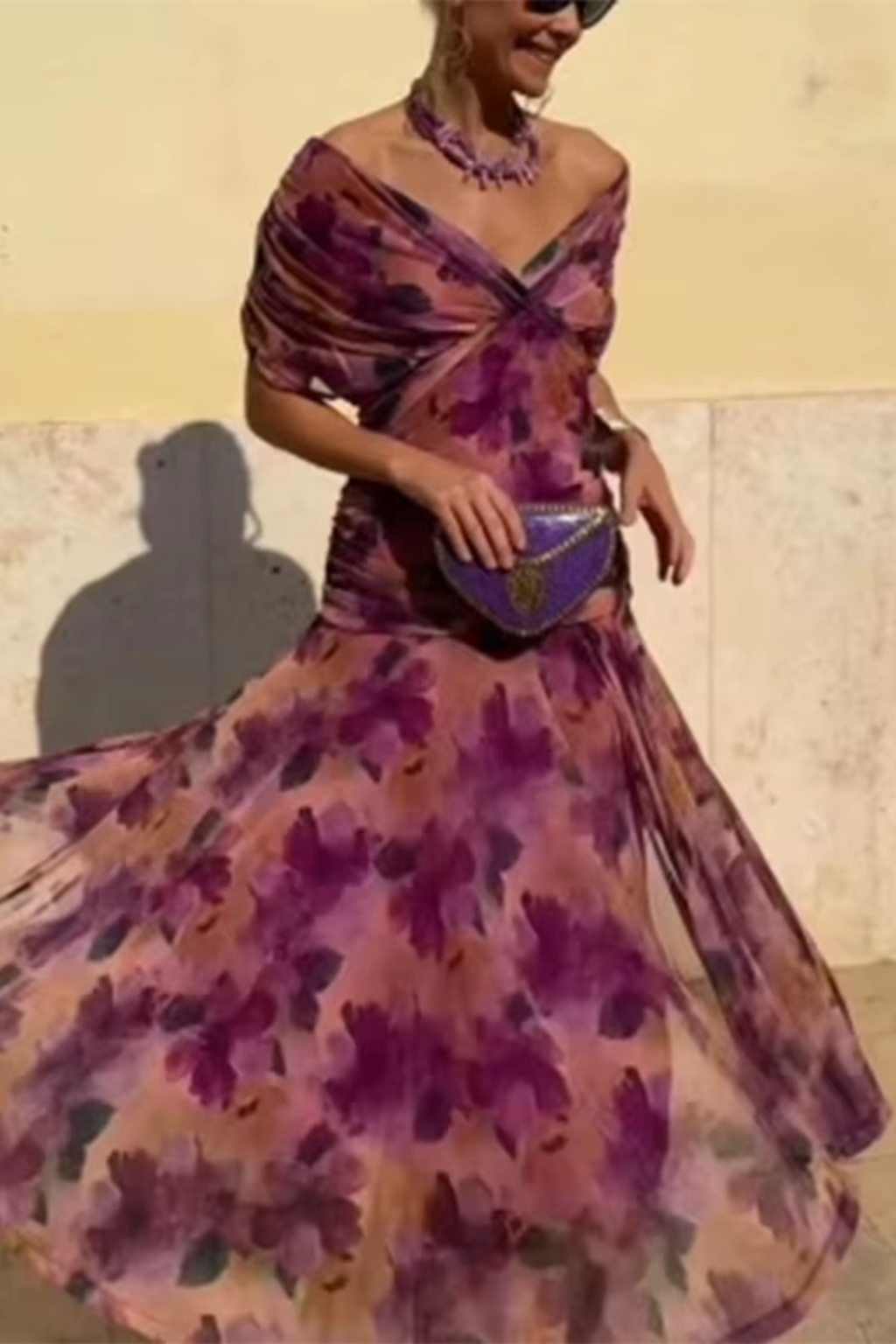 Elegante vestido largo de fiesta con cuello en V - Louise