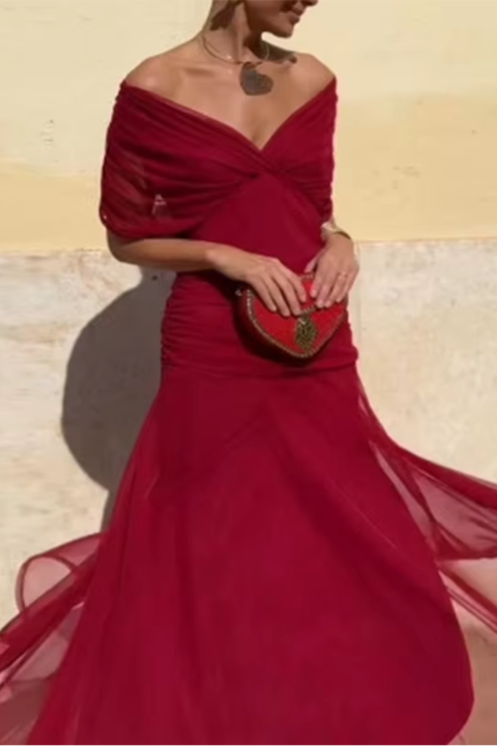 Elegante vestido largo de fiesta con cuello en V - Louise