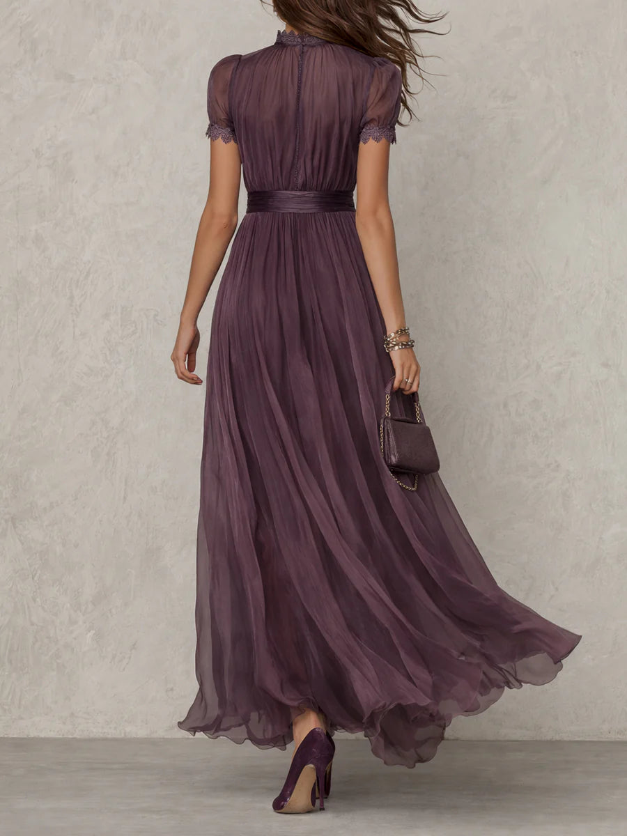 Vestido largo violeta con escote de lágrima y borde de encaje de chiffon - Flavia