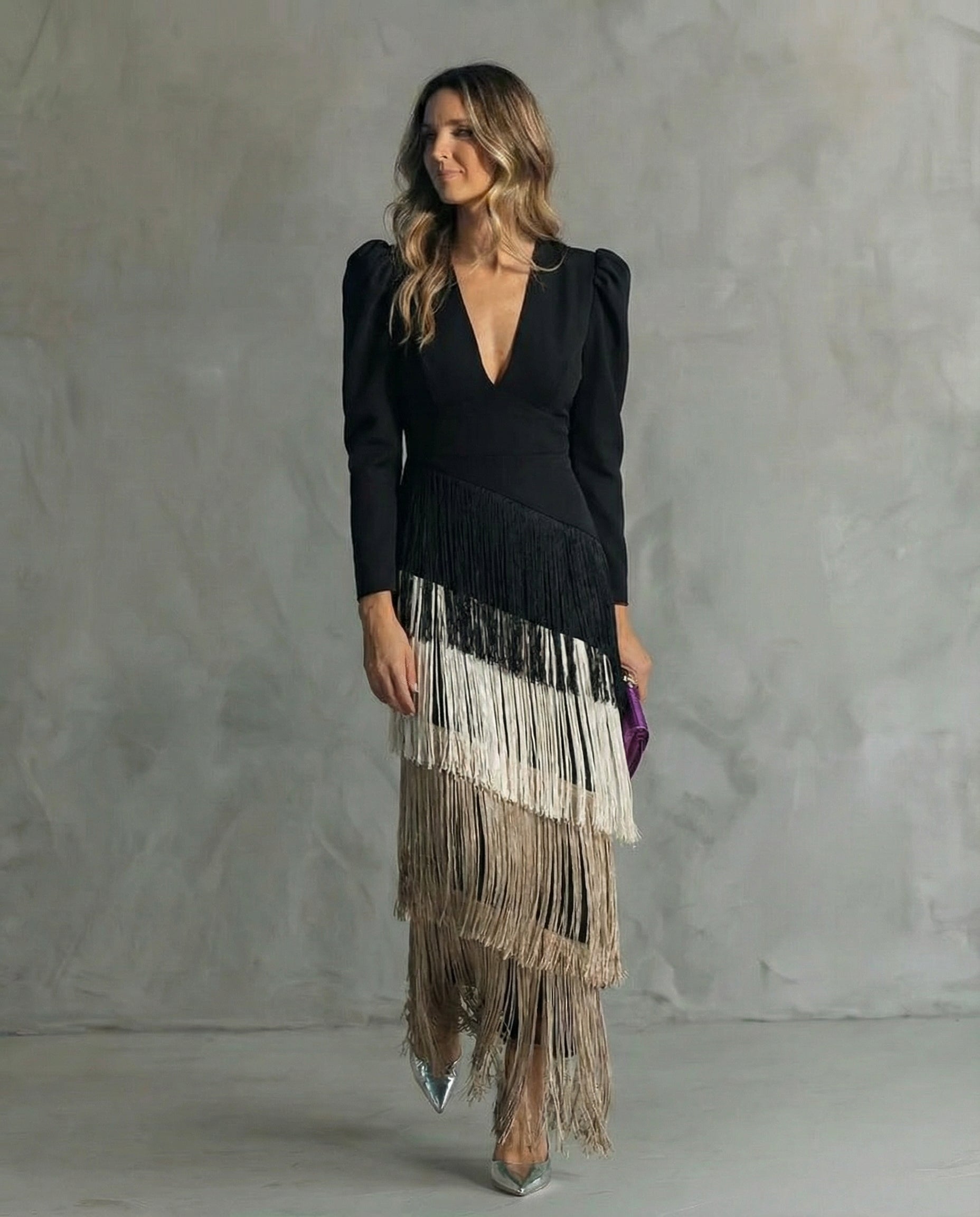 Vestido midi elegante con mangas de flecos - Alessia