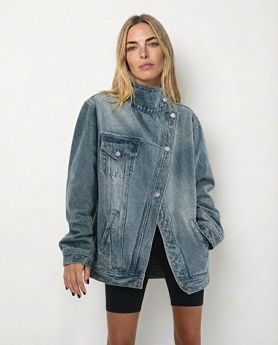 Chaqueta asimétrica urbana con botones - Cleo